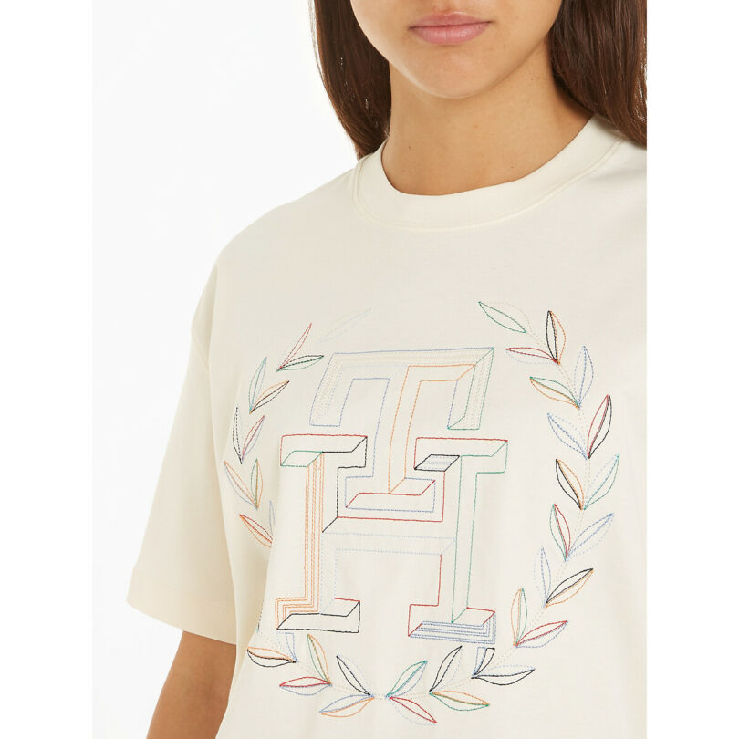 T-shirt col rond manches courtes motif devant-tommy hifilger